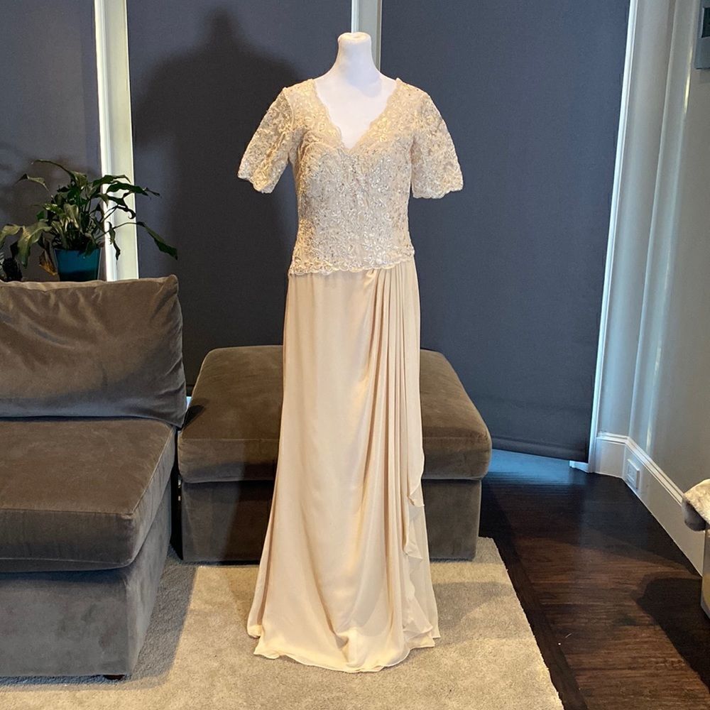 Women’s Full Length Chiffon Lace Appliqué Dress Mother of the Bride Bridesmaid